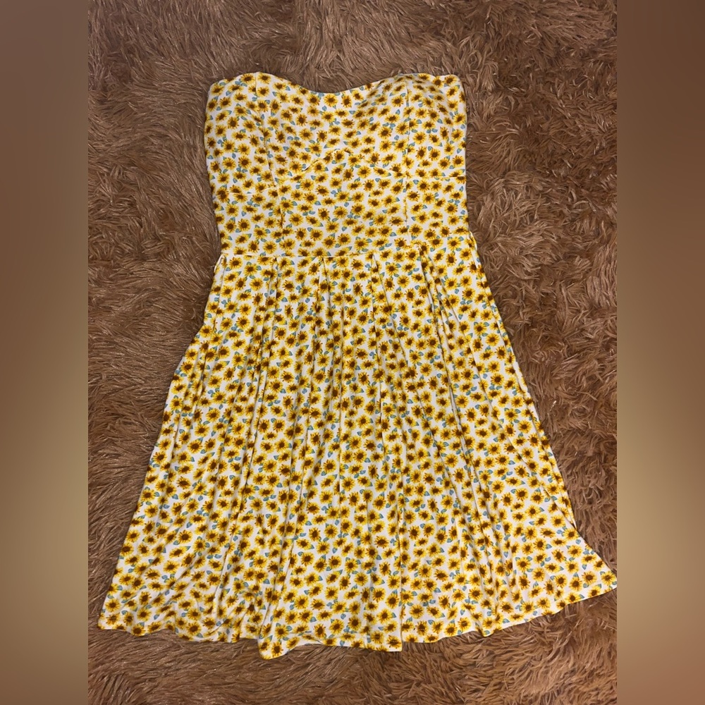 Strapless Sunflower Sundress!☀️